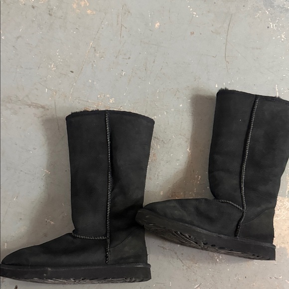 UGG Black Suede Boots, 8 - Picture 13 of 15